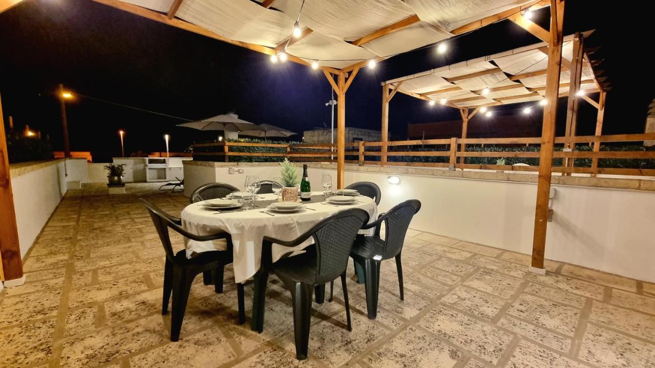 La Terrazza Dei Nonni Apartment Torre Specchia Ruggeri Exterior foto