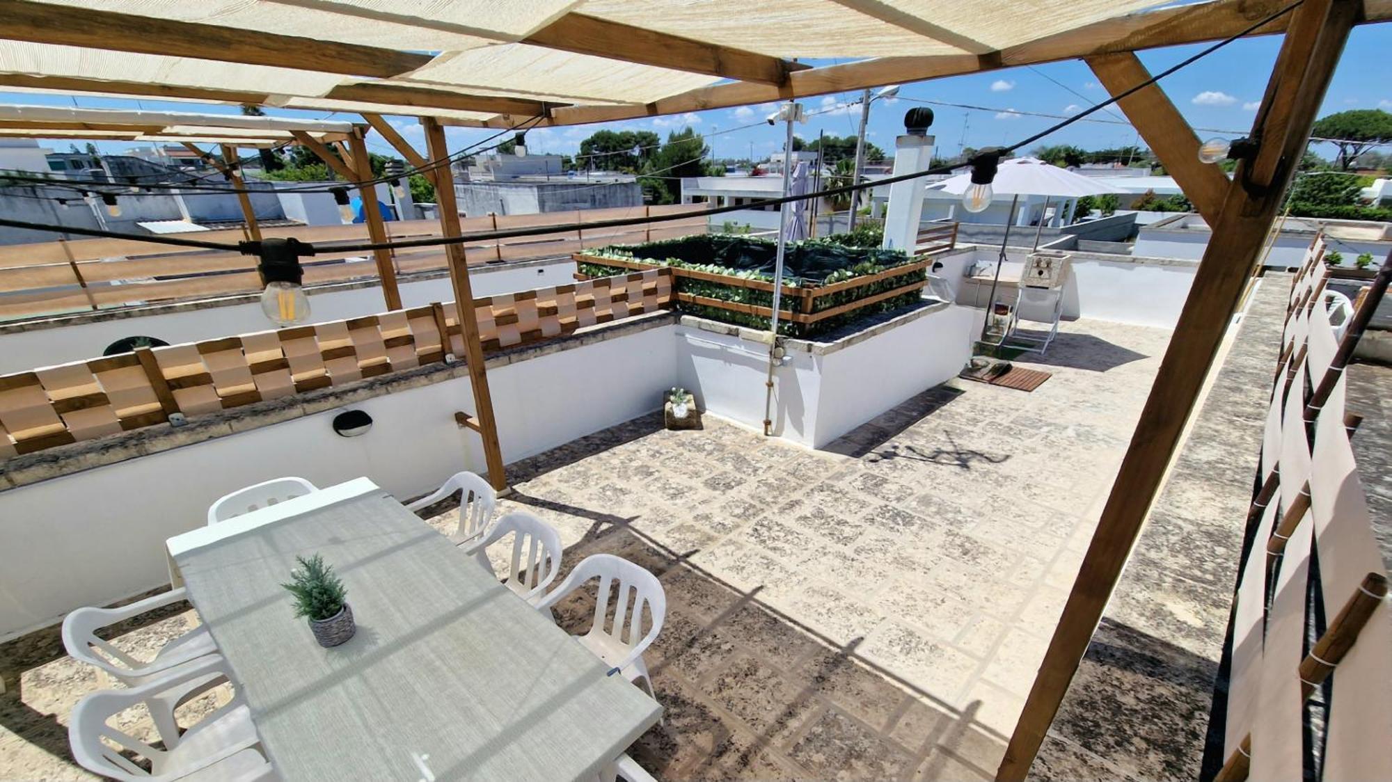 La Terrazza Dei Nonni Apartment Torre Specchia Ruggeri Exterior foto